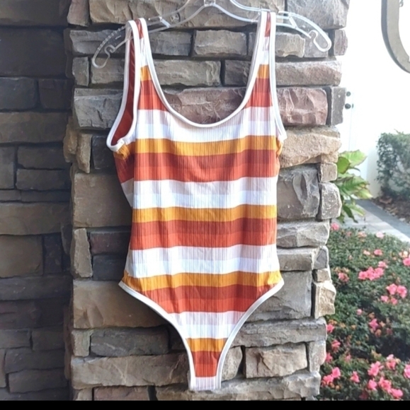 RIP Curl Premium Surf Cheeky One-Piece Bathing Suit Large NWT - Picture 4 of 10